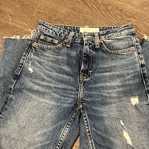 Topshop distressed straight leg Jean, 25